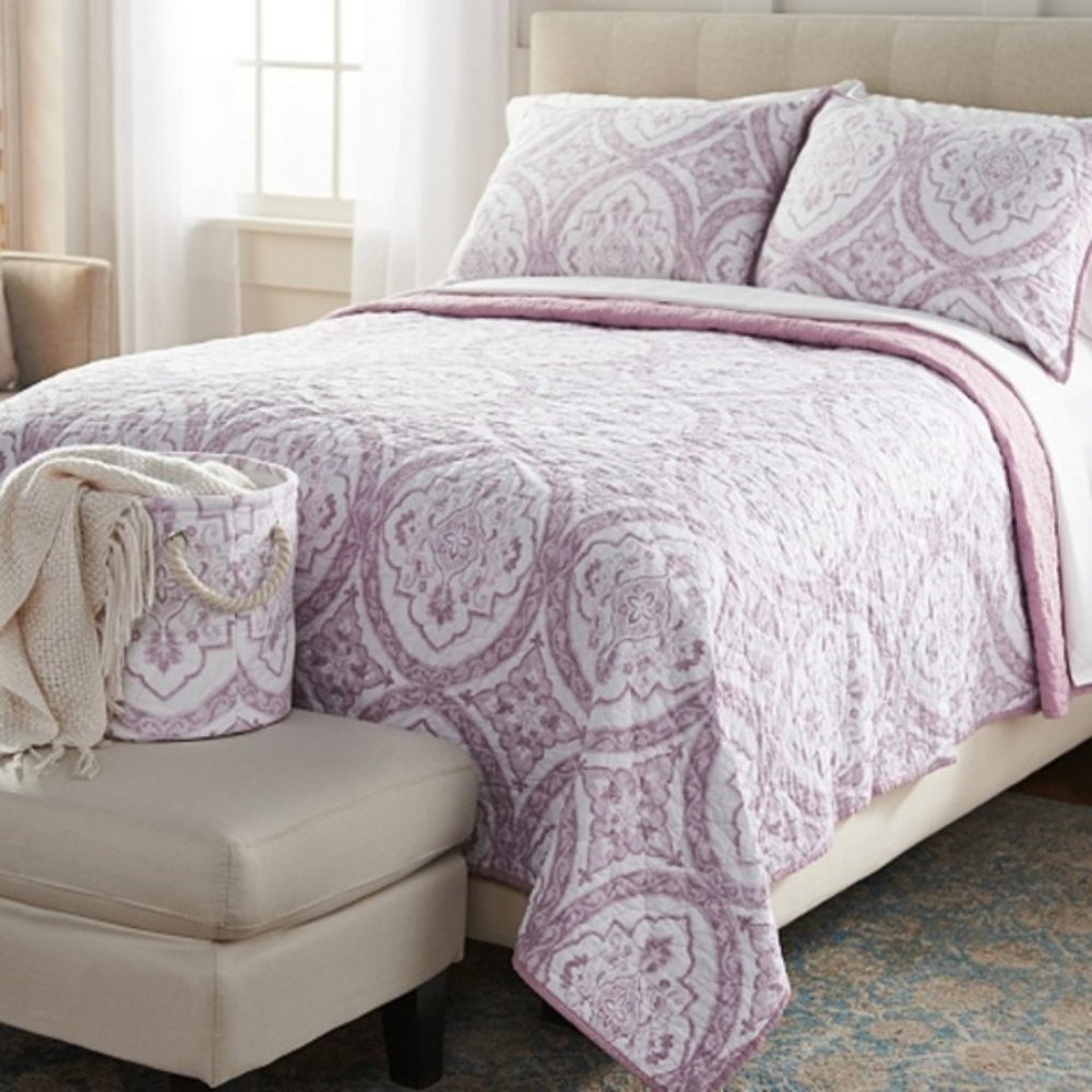 New Cotton Reversible Quilt Set & Storage Bin